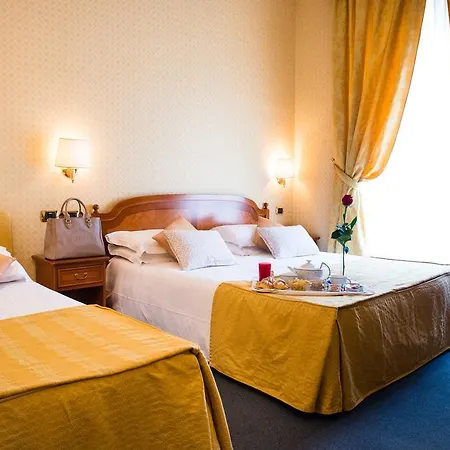 Hotel Amadeus 3*