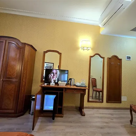 Amadeus Hotel