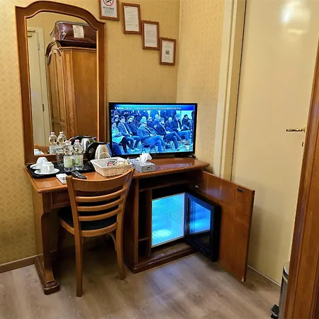 Hotel Amadeus 3*