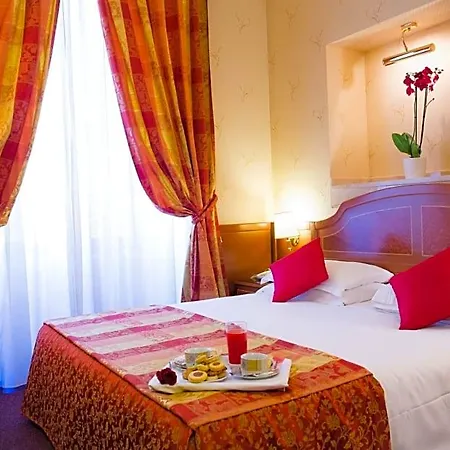Hotel Amadeus 3*