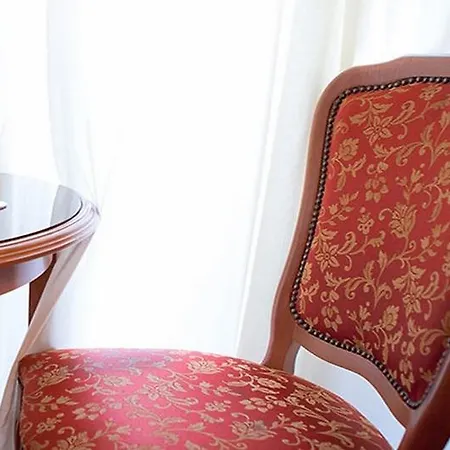 Hotel Amadeus 3*