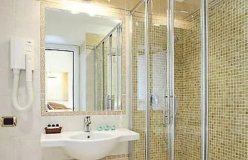 Amadeus Hotel