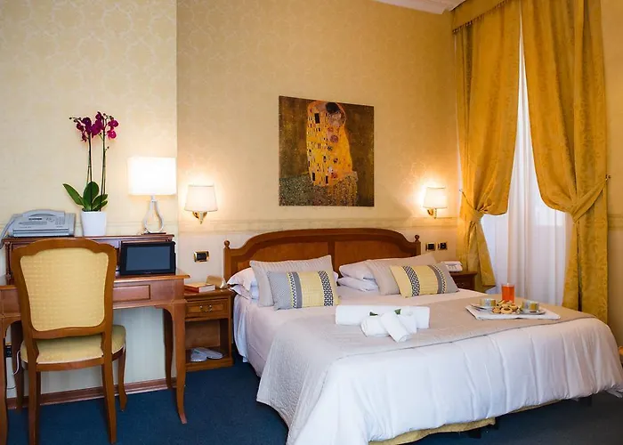 Hotel Amadeus 3*